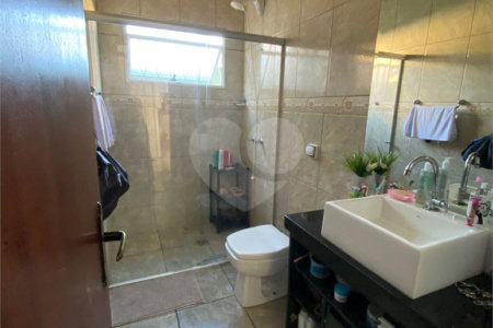 Casa à venda com 2 quartos, sendo 1 suíte, em Vila Visaltino Gomes, Itapetininga, SP