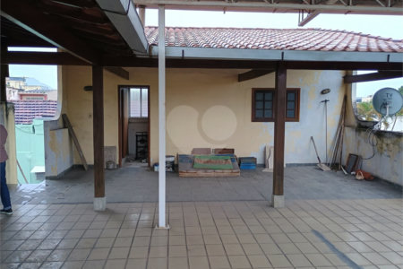 Casa à venda com 5 quartos, sendo 1 suíte, em Bangu, Rio de Janeiro, RJ