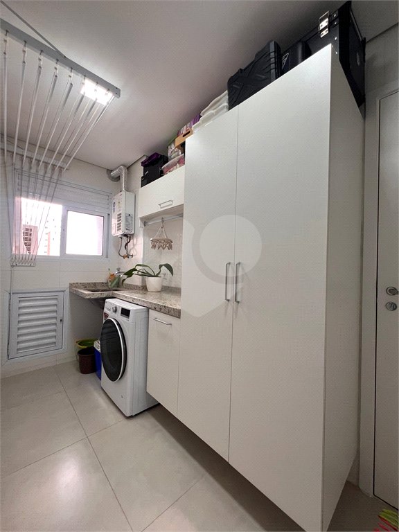 Apartamento à venda com 3 quartos, sendo 1 suíte,  em Vila Suissa, Mogi das Cruzes, SP