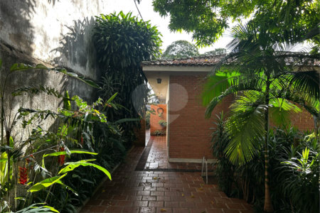 Casa à venda com 4 quartos, sendo 2 suítes, em Vila Aparecida, Itapetininga, SP