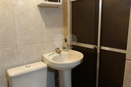 Sobrado à venda com 3 suítes em Vila Nivi, São Paulo, SP