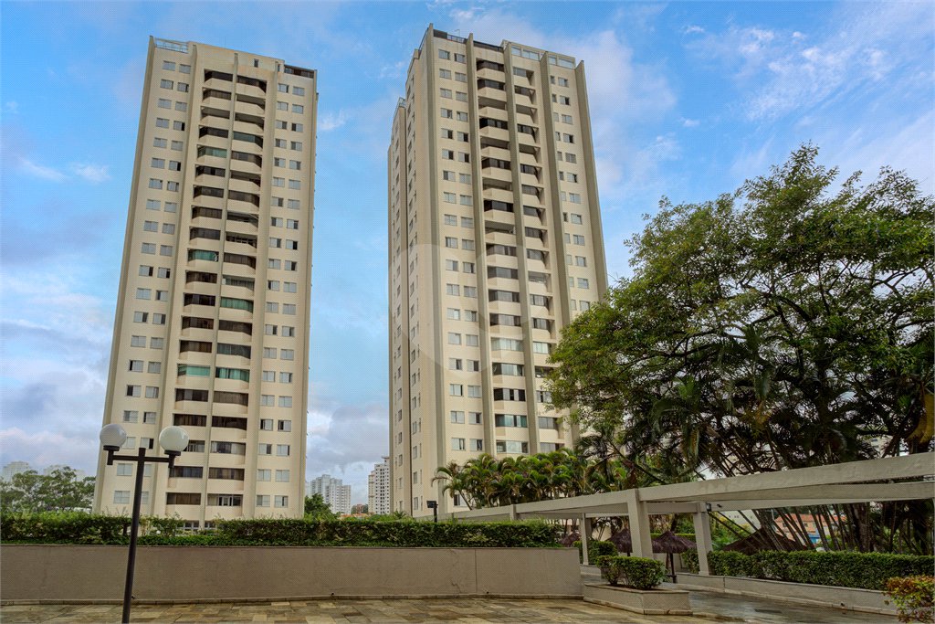 Apartamento à venda com 3 quartos, sendo 1 suíte, em Jardim Marajoara, São Paulo, SP