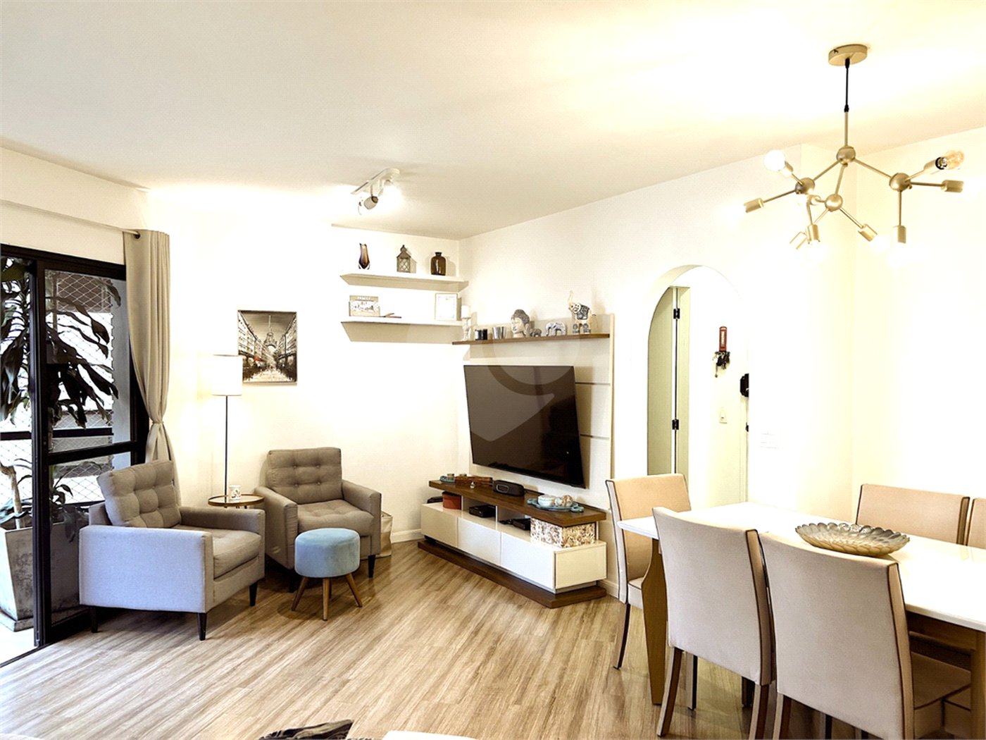Apartamento à venda com 3 suítes em Campo Belo, São Paulo, SP