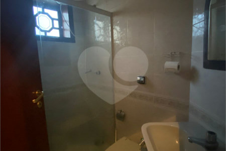 Casa à venda com 3 quartos, sendo 4 suítes,  no condomínio Estância Marambaia, Vinhedo - SP