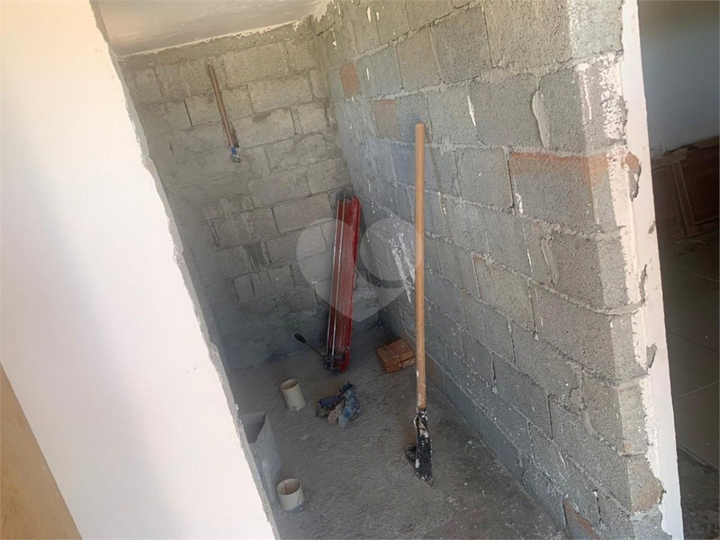 Sobrado à venda com 4 suítes em Jardim Centenário, Atibaia, SP