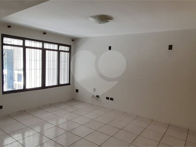 Casa à venda com 3 quartos, sendo 1 suíte,  em Brooklin, São Paulo, SP