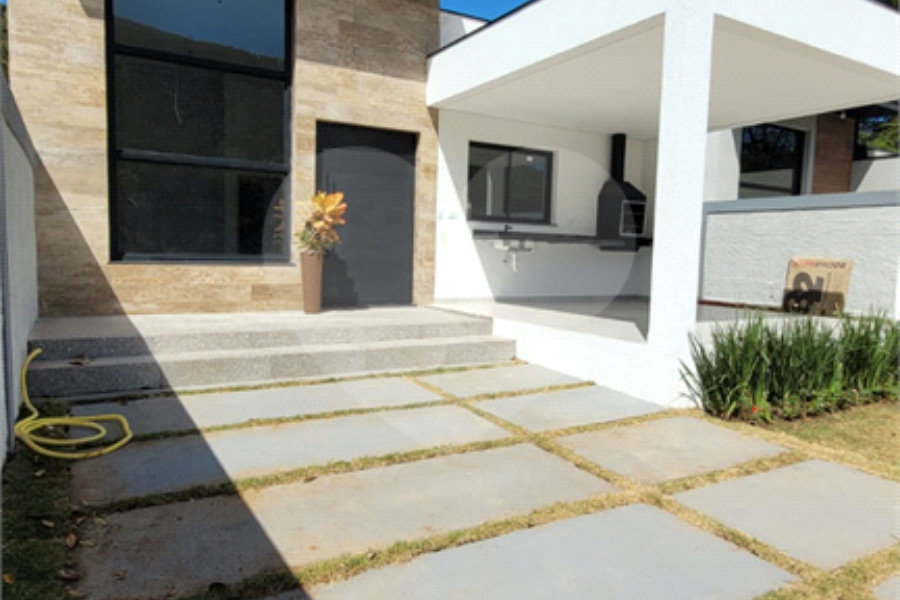 Casa à venda com 3 quartos, sendo 1 suíte, em Pedra Vermelha (terra Preta), Mairiporã, SP