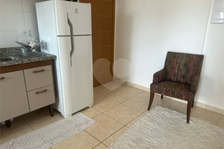 Apartamento à venda ou para alugar com 2 quartos, sendo 1 suíte,  em Guilhermina, Praia Grande, SP