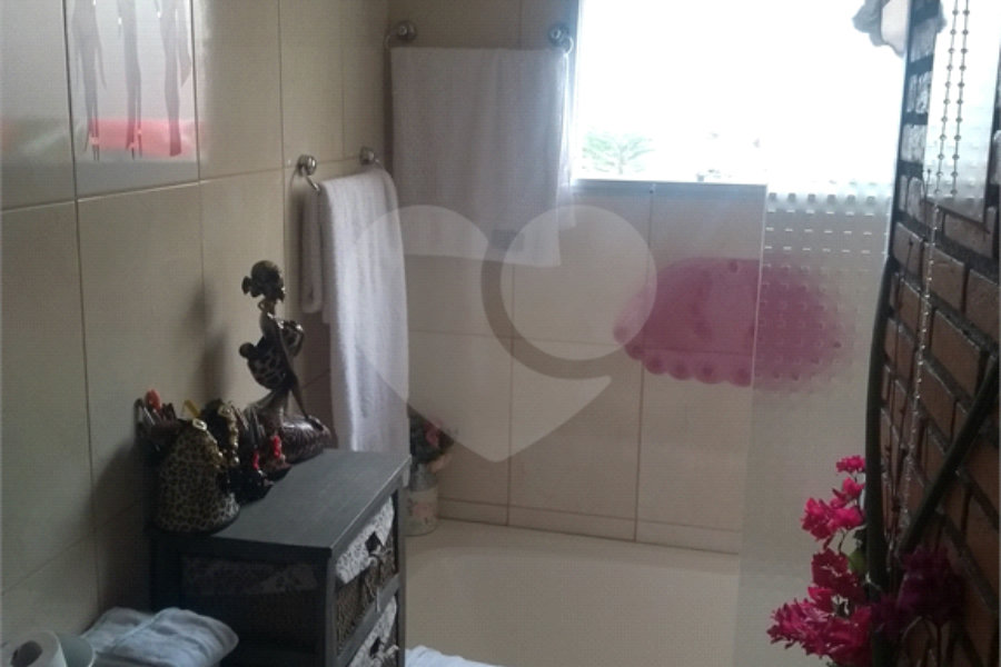 Casa à venda com 4 quartos, sendo 2 suítes,  em Freguesia do Ó, São Paulo, SP