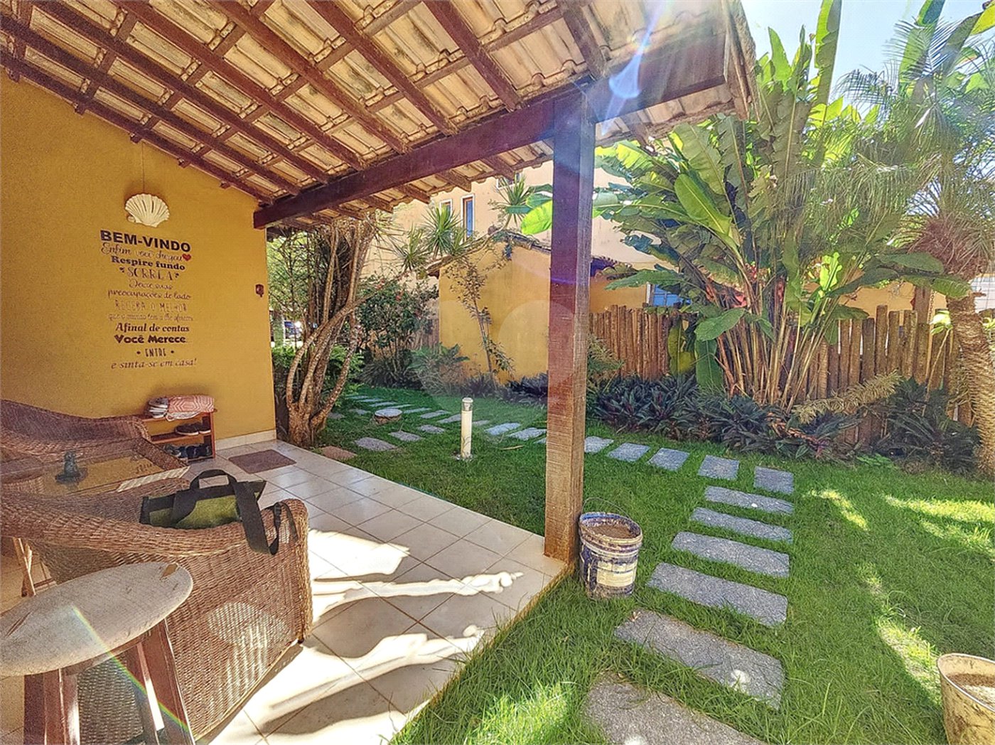 Casa em condomínio à venda com 3 quartos, sendo 1 suíte,  em Rasa, Armação dos Búzios, RJ
