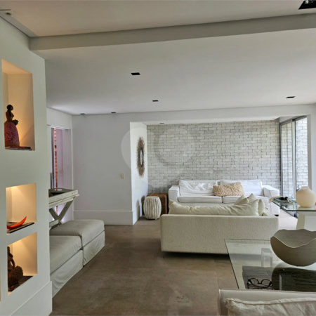 Casa à venda com 4 quartos, sendo 2 suítes,  no condomínio Villa Luxis, São Paulo - SP