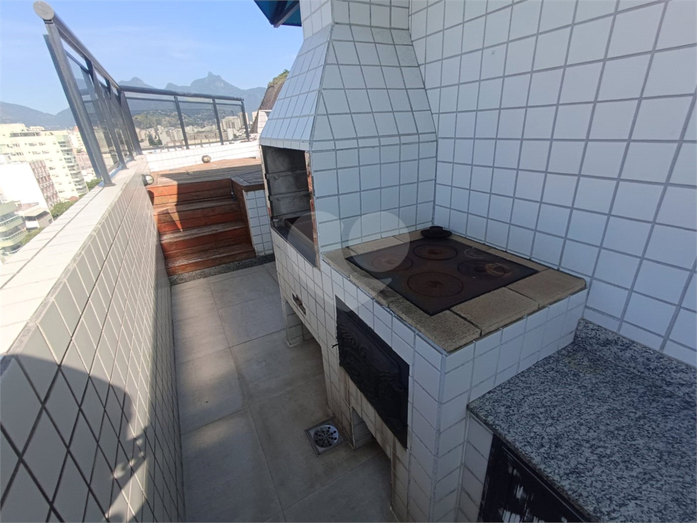 Cobertura à venda com 3 quartos, sendo 1 suíte, em Tijuca, Rio de Janeiro, RJ