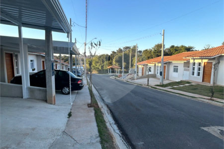 Casa à venda com 2 quartos no condomínio Residencial Parque Imperial, Sorocaba - SP