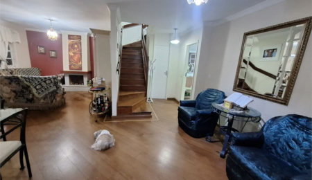 Casa à venda com 5 quartos, sendo 3 suítes,  no condomínio Vila Panamericana, São Paulo - SP