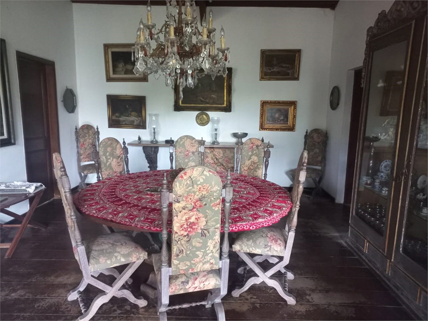 Casa à venda com 3 quartos, sendo 2 suítes, em Morumbi, São Paulo, SP