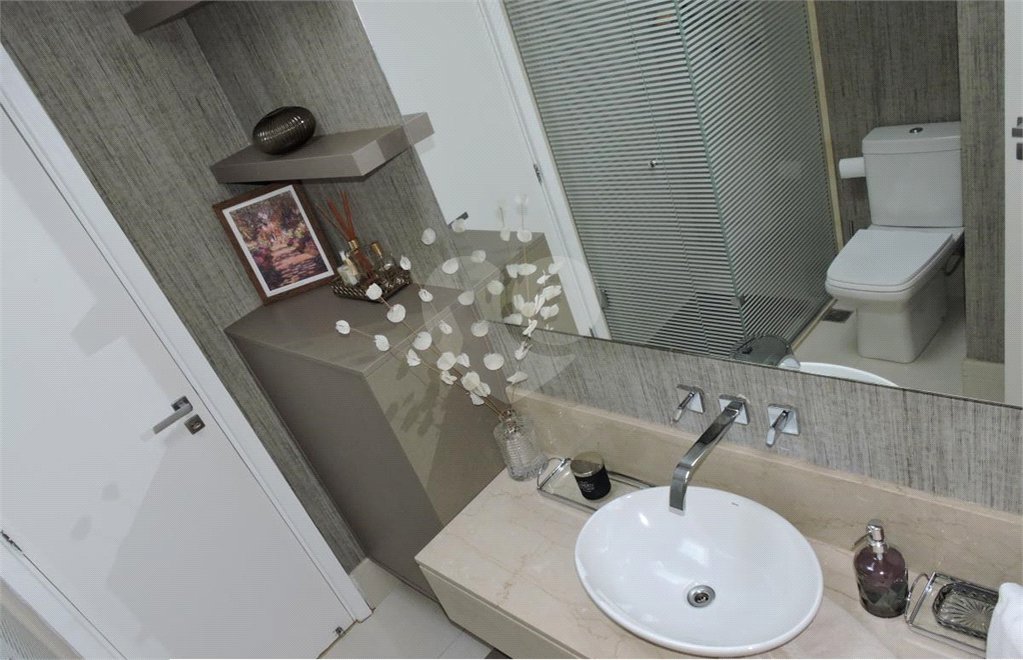 Cobertura à venda com 3 suítes em Vila Morse, São Paulo, SP