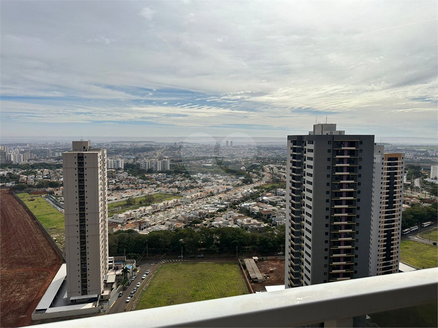 Apartamento à venda com 2 quartos, sendo 1 suíte,  em Quinta da Primavera, Ribeirão Preto, SP