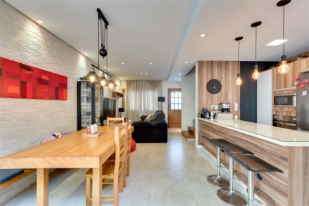 Casa à venda com 4 quartos, sendo 3 suítes, no condomínio Vila Hípica, São Paulo - SP