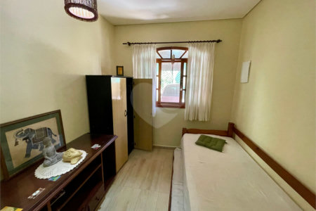 Casa à venda com 3 quartos, sendo 1 suíte,  em Água Espraiada (caucaia do Alto), Cotia, SP