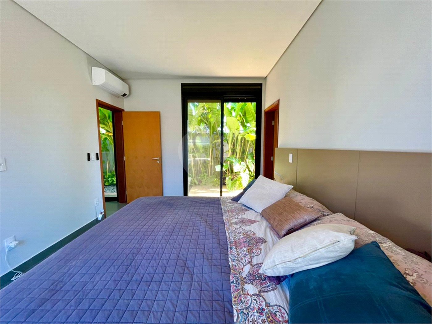 Casa à venda com 4 suítes no condomínio Fazenda Imperial, Sorocaba - SP