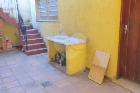 Casa à venda com 4 quartos, sendo 1 suíte, em Vila Santo Estéfano, São Paulo, SP