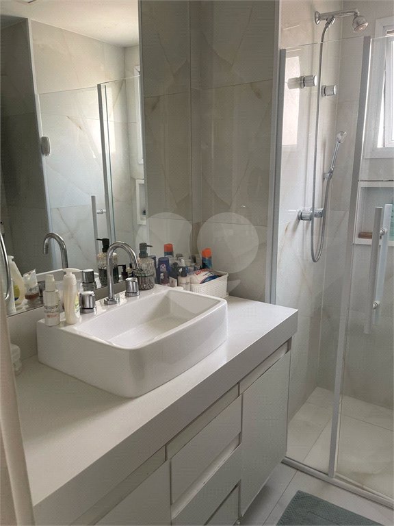 Apartamento à venda com 3 quartos, sendo 1 suíte, em Aclimação, São Paulo, SP