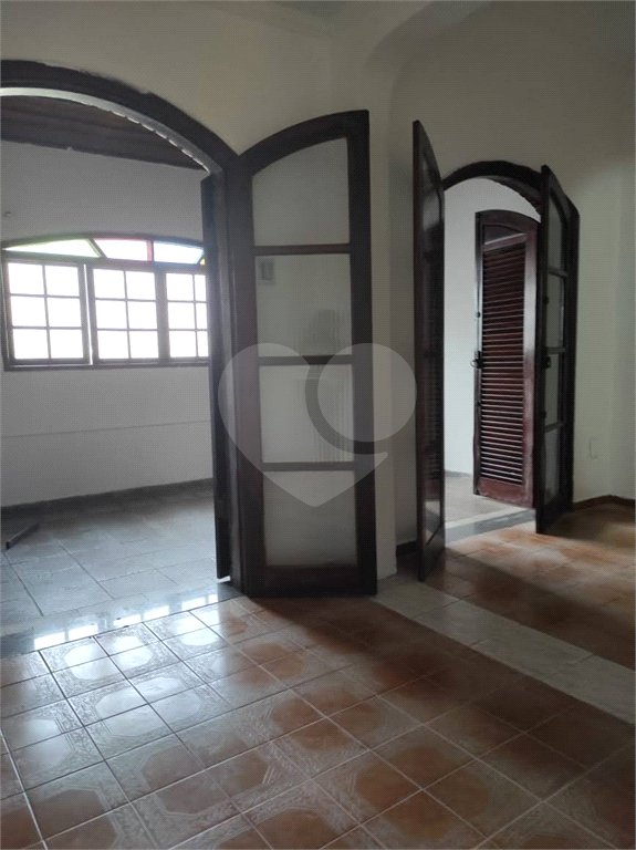 Casa à venda com 3 suítes em Matriz, Mauá, SP