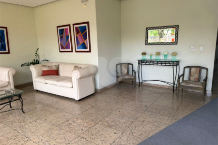 Apartamento à venda com 3 quartos, sendo 1 suíte, no Centro, Suzano, SP