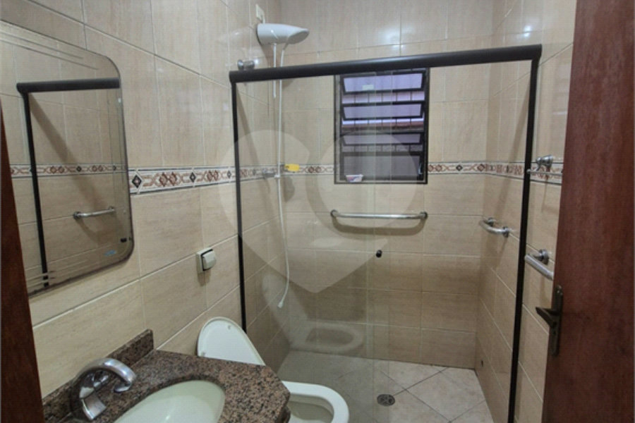 Sobrado à venda com 3 quartos, sendo 1 suíte, em Vila Bonilha, São Paulo, SP