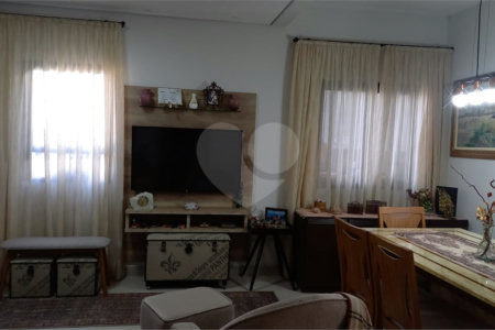 Casa à venda com 3 suítes no condomínio Residencial Marchant Buarque, Atibaia - SP