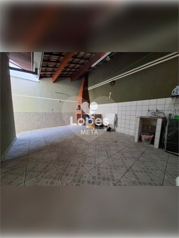 SOBRADO A VENDA, BAIRRO PARQUE DOS IPÊS, 3 DORMITORIOS 1 SENDO SUITE, 2 VAGAS DE GARAGEM, SJC/SP