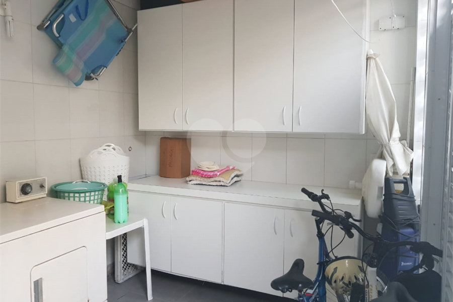 Casa à venda com 3 suítes em Campo Belo, São Paulo, SP