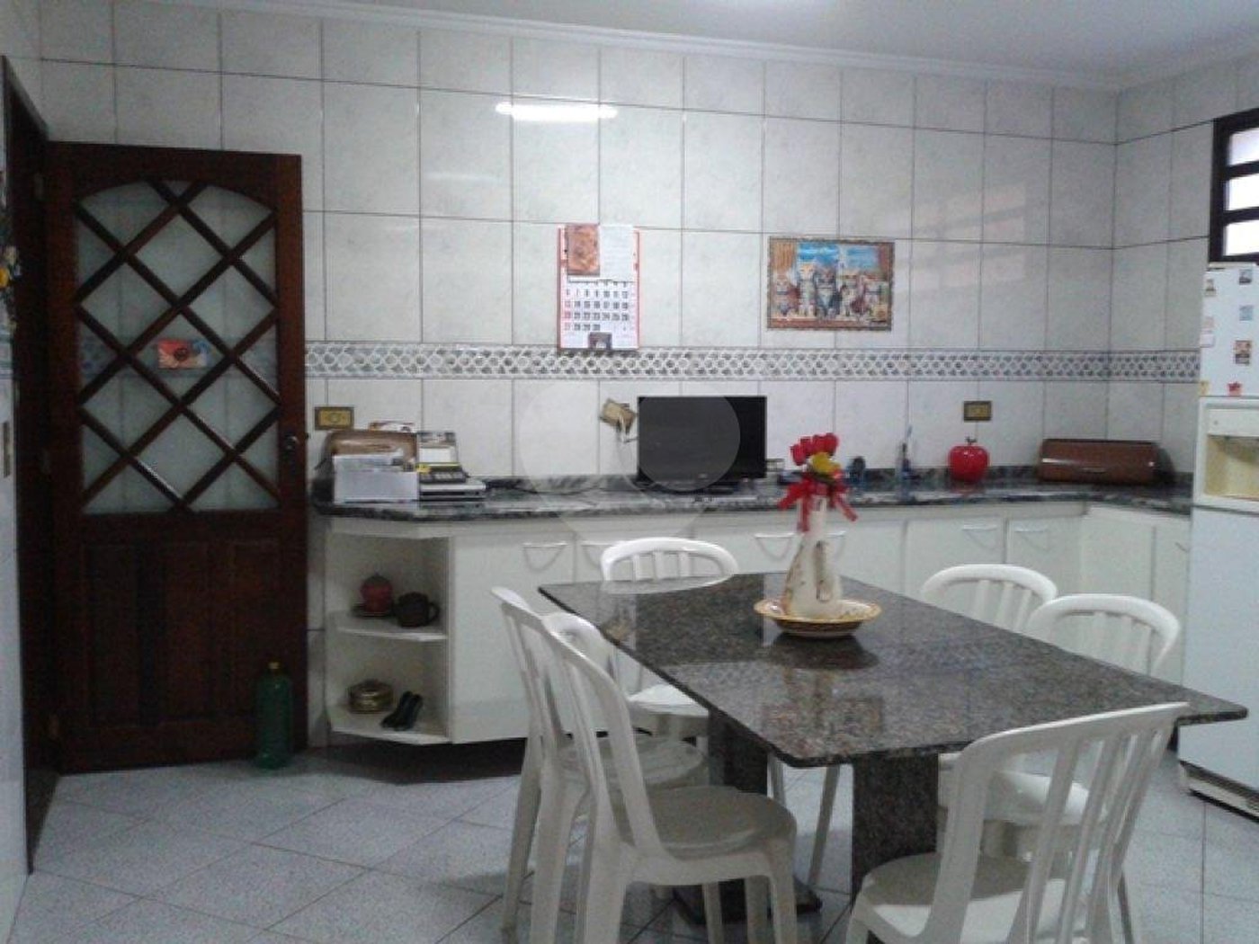 Sobrado à venda com 3 quartos, sendo 1 suíte, em Tremembé, São Paulo, SP