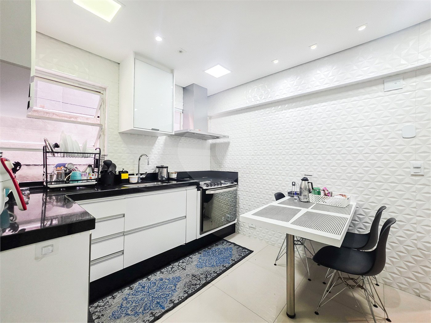Apartamento à venda com 3 quartos, sendo 1 suíte, em Jardim Paulista, São Paulo, SP