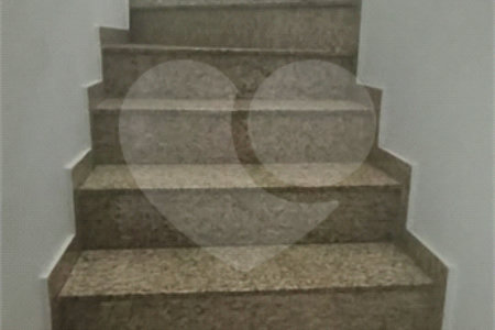 Casa à venda com 4 quartos, sendo 3 suítes, em Jardim Vila Galvão, Guarulhos, SP