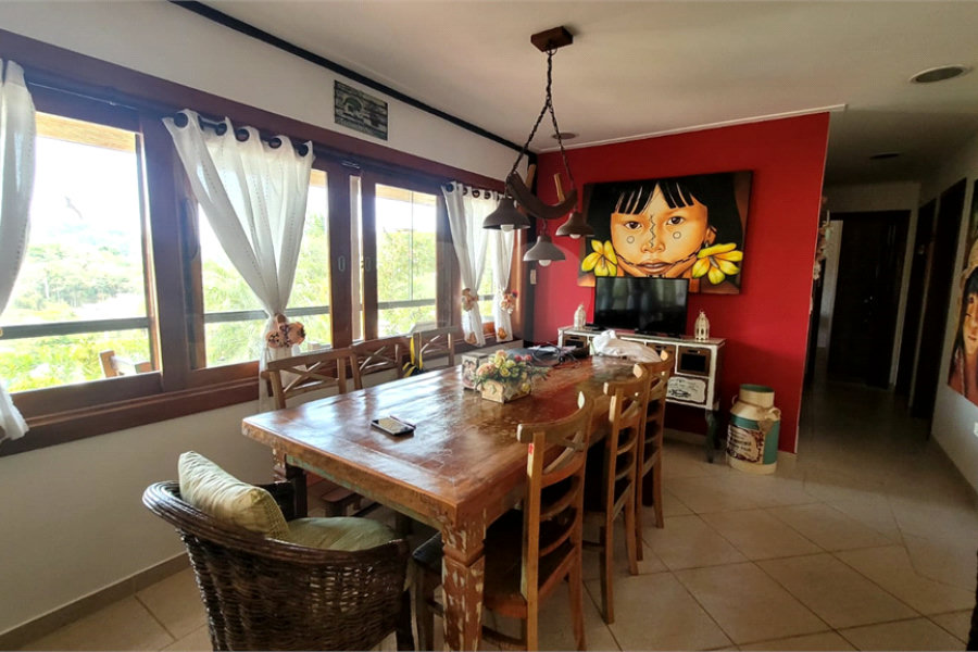 Casa à venda com 3 quartos, sendo 1 suíte, no condomínio Associação Reserva das Hortênsias, Mairiporã - SP