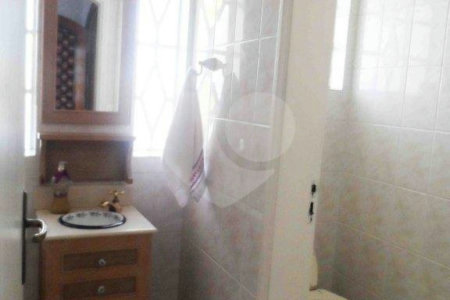 Sobrado à venda com 5 quartos, sendo 3 suítes, em Interlagos, São Paulo, SP