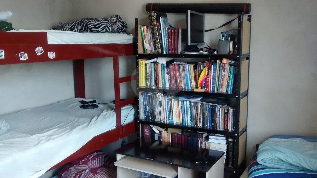 Sobrado à venda com 4 quartos, sendo 1 suíte, em Tremembé, São Paulo, SP