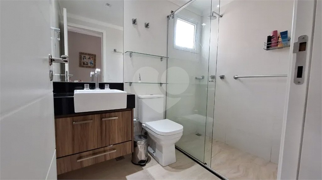 Casa à venda com 5 quartos, sendo 2 suítes,  no condomínio Floradas da Serra, São Paulo - SP
