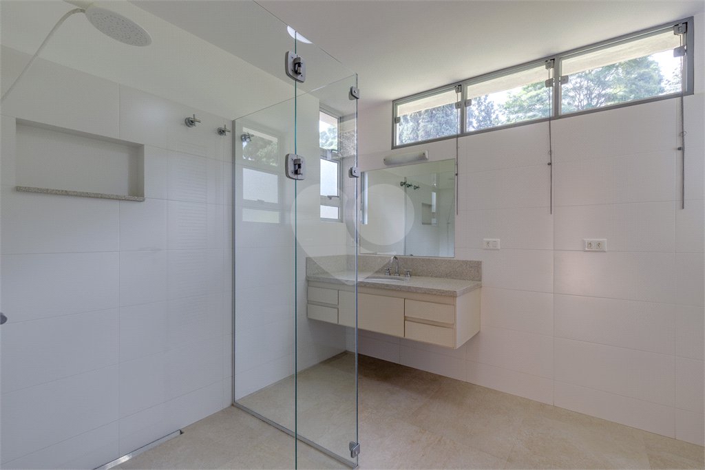 Casa Térrea à venda com 4 quartos, sendo 1 suíte, em Chácara Monte Alegre, São Paulo, SP
