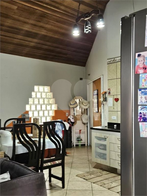 Casa à venda com 3 quartos, sendo 1 suíte, no condomínio Clube de Campo Fazenda Tabarã, Mairiporã - SP