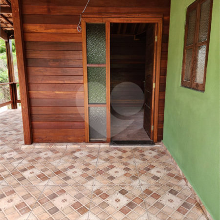 Casa à venda com 2 quartos, sendo 1 suíte, no condomínio Chácara Pedra Grande, Atibaia - SP