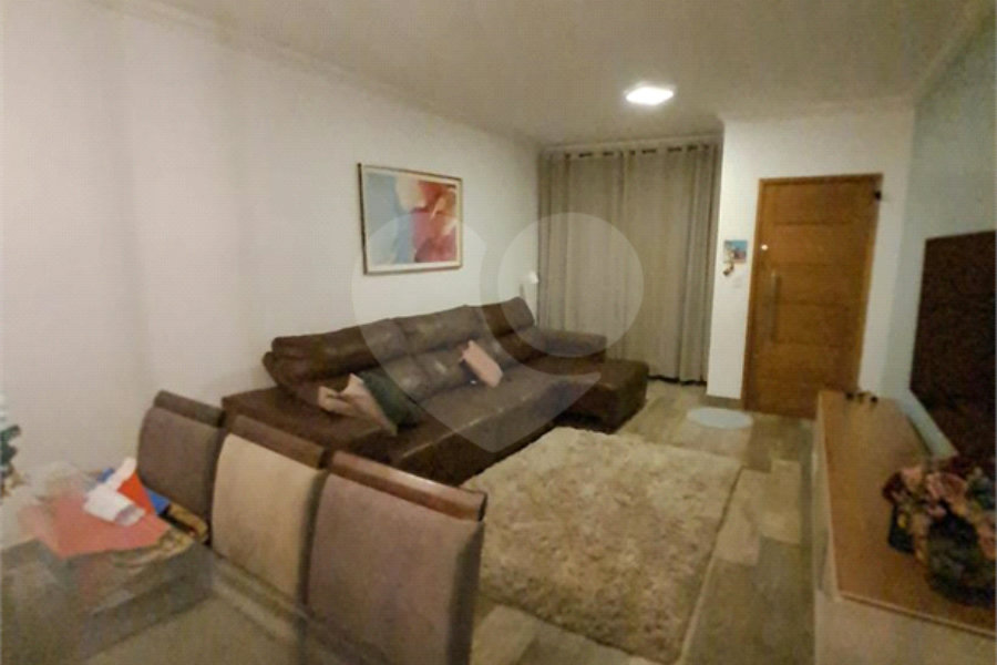 Sobrado à venda com 3 quartos, sendo 1 suíte,  em Vila Gustavo, São Paulo, SP