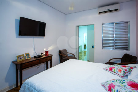 Casa à venda com 3 quartos, sendo 1 suíte, em Mirandópolis, São Paulo, SP