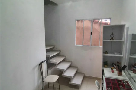 Casa à venda com 2 quartos no condomínio Antilhas, Cotia - SP