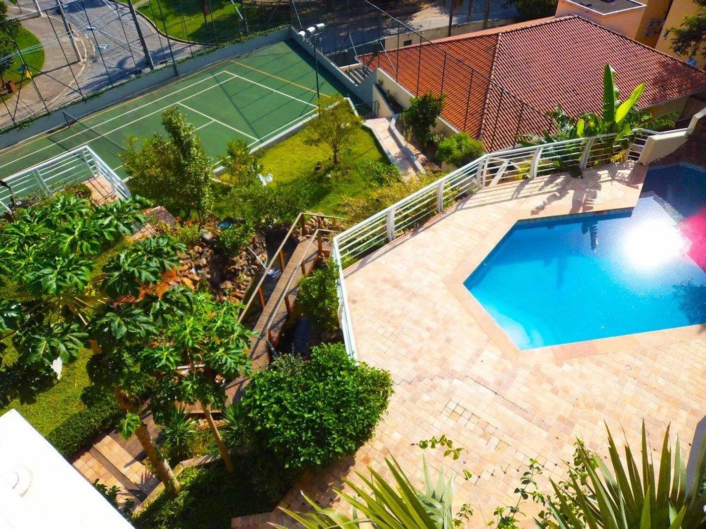 Casa à venda com 5 suítes em Jardim Leonor, São Paulo, SP