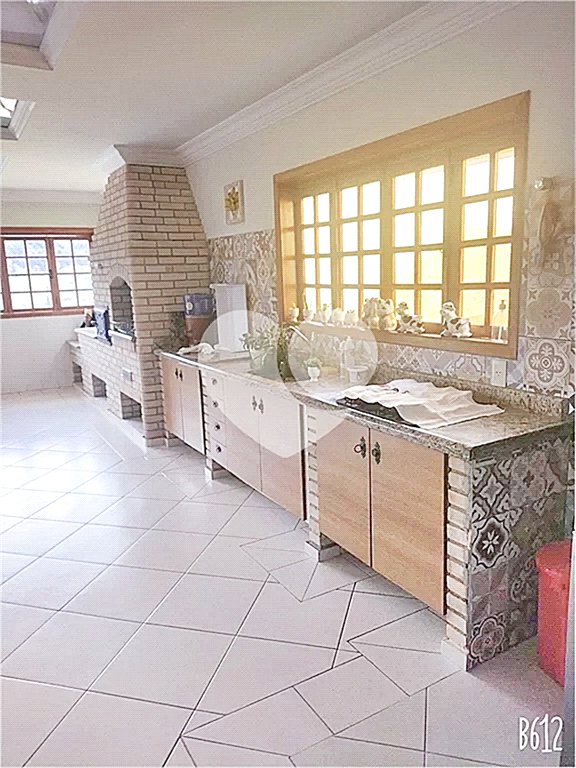 Casa à venda com 4 quartos, sendo 3 suítes, em Luiz Fagundes, Mairiporã, SP