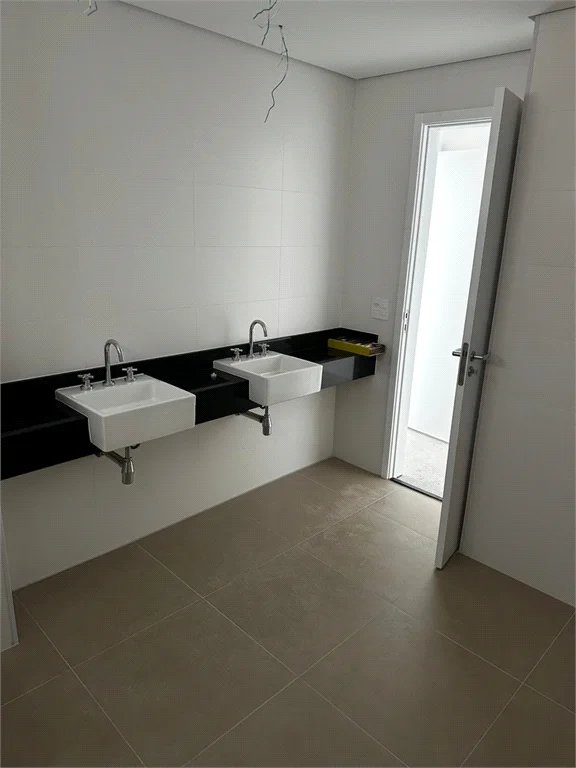 Apartamento à venda com 4 suítes em Água Branca, São Paulo, SP