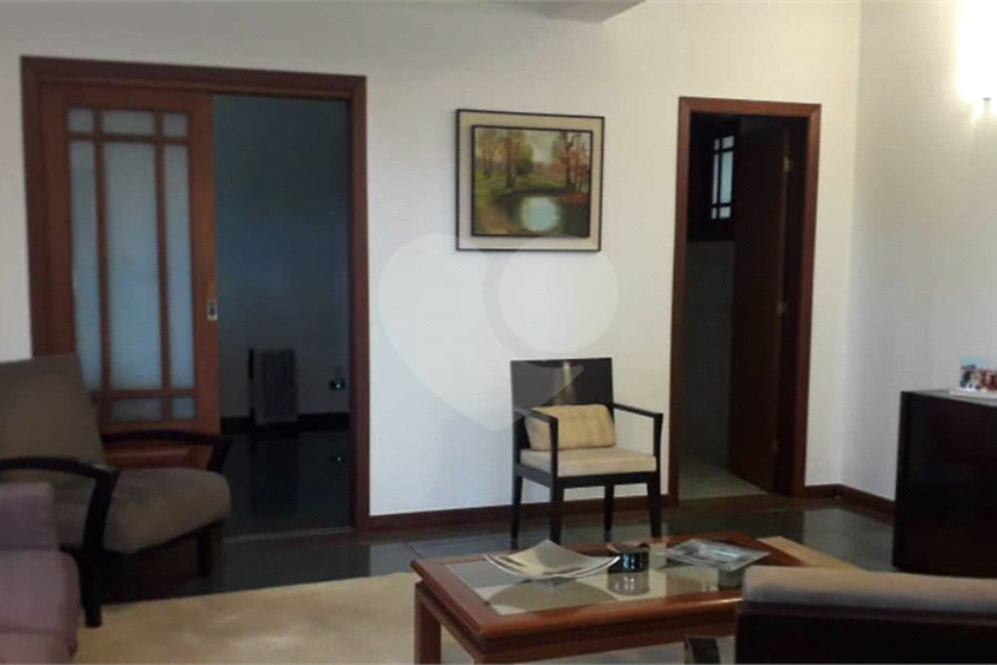 Casa à venda com 3 quartos, sendo 4 suítes,  no condomínio Alpes da Cantareira, Mairiporã - SP