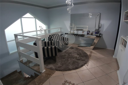 Casa à venda com 4 quartos, sendo 2 suítes, em Jardim Leonor Mendes de Barros, São Paulo, SP